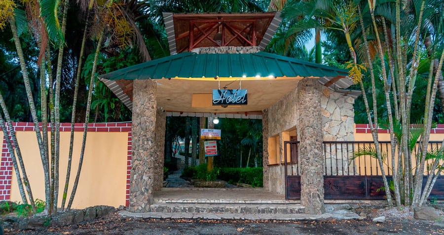 Entrada Principal Rancho Colinas del Rey